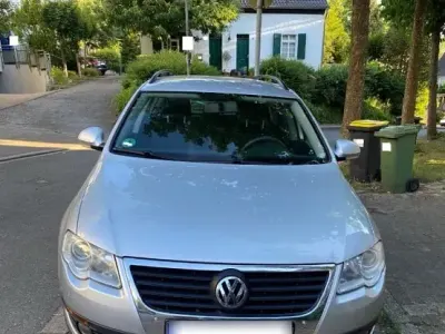 Gebraucht VW Passat 103 PS (75 kW) 2010 Silber Kombi