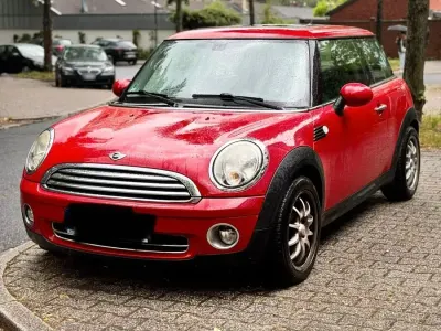 Gebraucht Mini ONE 70 PS (51 kW) 2010 Rot Kleinwagen