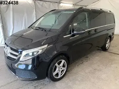 Gebraucht Mercedes V300 Avantgarde 239 PS (175 kW) 2020 Obsidianschwarz metallic Van / Kleinbus