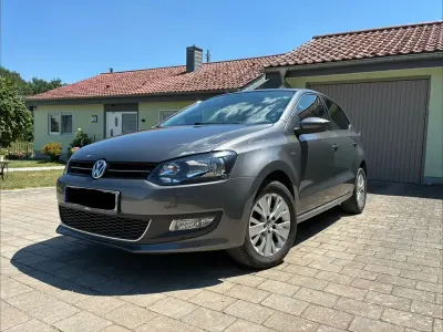 Gebraucht VW Polo Life 69 PS (50 kW) 2013 Grau Kleinwagen