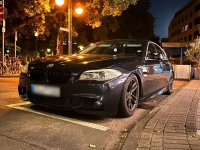 Gebraucht BMW 525 M Sport 204 PS (150 kW) 2011 Blau Limousine
