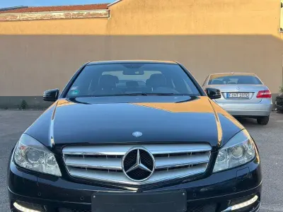 Gebraucht Mercedes C200 184 PS (135 kW) 2010 Schwarz Limousine