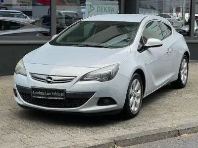 Używany Opel Astra GTC Innovation 165 KM (121 kW) 2012 Szary