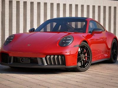 Neu Porsche 911 Carrera 4 GTS 485 PS (356 kW) 2025 Rot