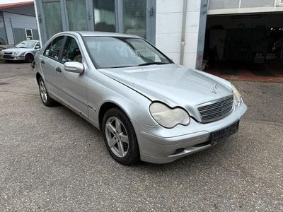 Mercedes C180