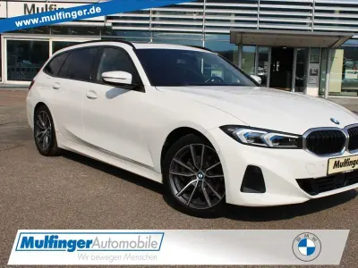 Gebraucht BMW 320 Performance 190 PS (139 kW) 2023 Weiß Limousine