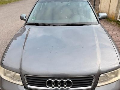 Gebraucht Audi A4 125 PS (91 kW) 1999 Grau Kombi