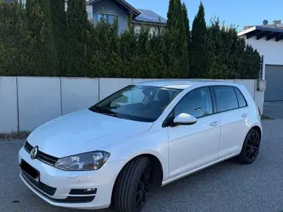 Second-hand VW Golf VII Trendline 105 CP (77 kW) 2013 Alb Berlinǎ