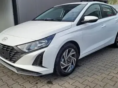 Neu Hyundai i20 GO! 90 PS (66 kW) 2026 Grün Kleinwagen