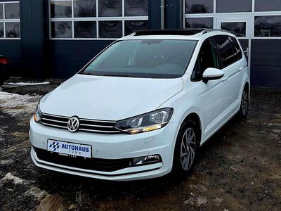 Gebraucht VW Touran Sound 110 PS (80 kW) 2017 Pure white Van / Kleinbus