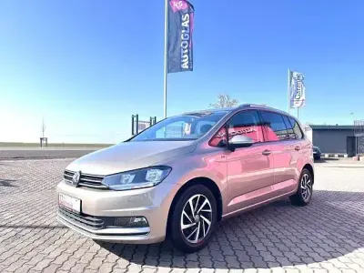 Używany VW Touran Join 116 KM (85 kW) 2018 Beżowy Minivan