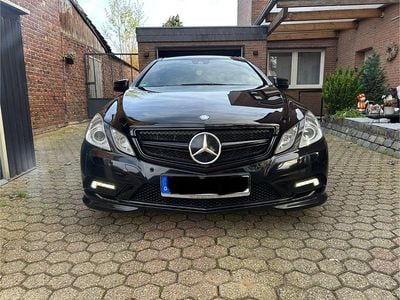 Usata Mercedes E500 Avantgarde 387 CV (284 kW) 2010 Nero Coupé