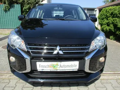 Begagnad Mitsubishi Space Star Plus 71 HK (52 kW) 2024 Svart Halvkombi