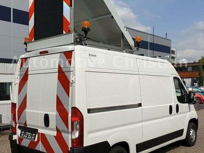 Usata Peugeot Boxer 140 CV (102 kW) 2022 Bianco Furgone