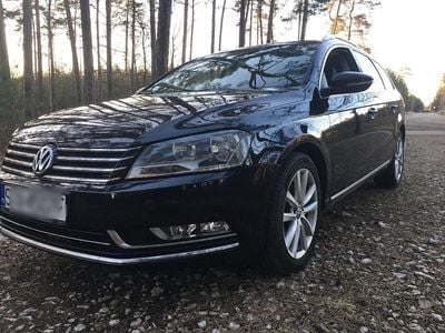 Gebraucht VW Passat Highline 140 PS (102 kW) 2012 Schwarz Kombi