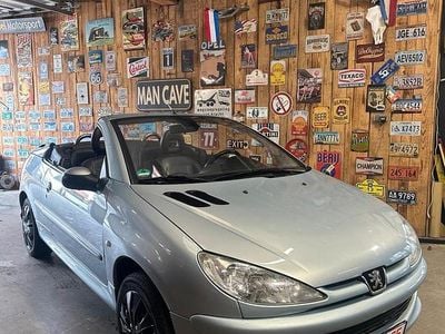 Gebraucht Peugeot 206 CC 108 PS (79 kW) 2004 Blau Cabrio