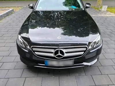 Gebraucht Mercedes E200 150 PS (110 kW) 2018 Schwarz Kombi