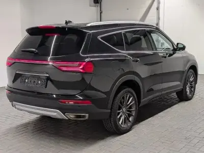 Gebraucht DFSK Fengon 220 PS (161 kW) 2023 Schwarz met. SUV