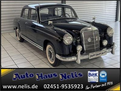 Second-hand Mercedes 220 106 CP (77 kW) 1959 Negru Berlinǎ
