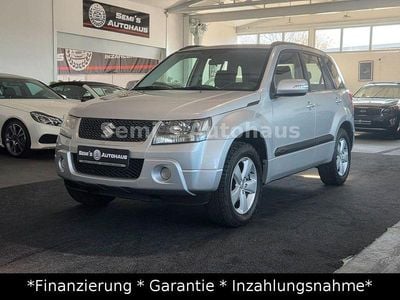 Second-hand Suzuki Grand Vitara 129 CP (94 kW) 2011 Argintiu SUV