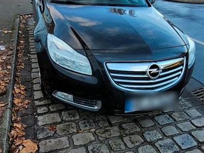 Schwarz Gebraucht 2013 Opel Insignia Limousine | 6.700 € (Fairer Preis)