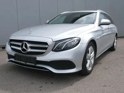 Gebraucht Mercedes E220 Avantgarde 194 PS (142 kW) 2018 Silber Limousine