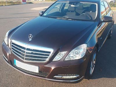 Gebraucht Mercedes E350 Elegance 265 PS (194 kW) 2011 Braun Limousine