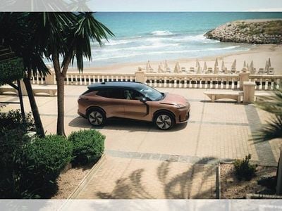 Neu Lynk & Co 08 345 PS (253 kW) 2025 Bronze (sunset cooper) SUV
