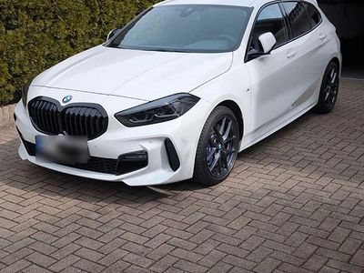 Usata BMW 118 M Sport 150 CV (110 kW) 2023 Bianco Utilitaria
