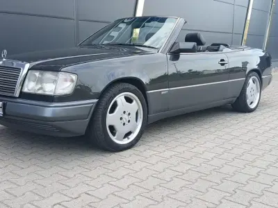 Gebraucht Mercedes 300 Sportline 220 PS (161 kW) 1992 Schwarz Cabrio