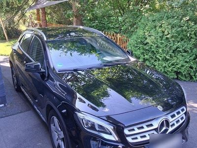 Mercedes GLA180