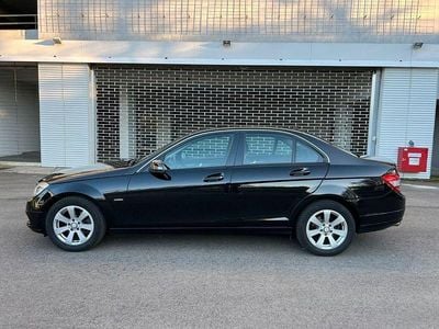 Second-hand Mercedes C180 Elegance 156 CP (114 kW) 2010 Negru Berlinǎ