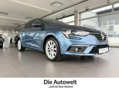 Gebraucht Renault Mégane III Intens 132 PS (97 kW) 2016 Blau Limousine