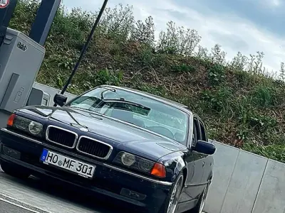 Gebraucht BMW 728 193 PS (141 kW) 1996 Blau Limousine