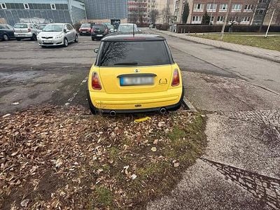 Usata Mini Cooper 135 CV (99 kW) 2003 Giallo Utilitaria