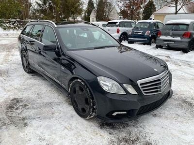 Gebraucht Mercedes E350 Avantgarde 265 PS (194 kW) 2011 Schwarz Limousine