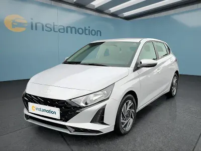 Neu Hyundai i20 90 PS (66 kW) 2026 Grau Kleinwagen