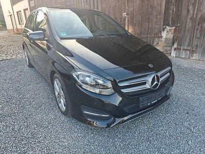 Gebraucht Mercedes B180 122 PS (89 kW) 2017 Schwarz Van / Kleinbus