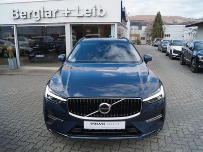 Gebraucht Volvo XC60 Momentum 197 PS (144 kW) 2022 Blau SUV
