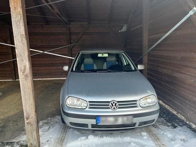 Silber Gebraucht 2000 VW Golf IV Kleinwagen | 1.490 € (Guter Preis)