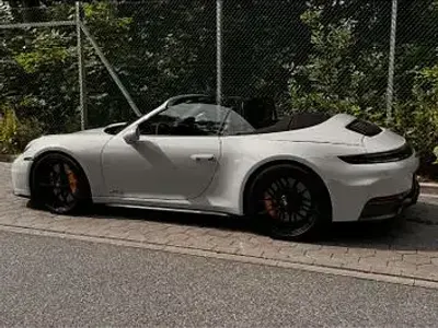 Gebraucht Porsche 992 541 PS (397 kW) 2025 Grau Cabrio