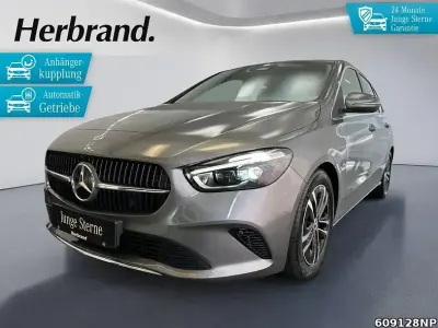 Gebraucht Mercedes B200 Progressive 163 PS (119 kW) 2025 Metalliclack mountaingrau Kleinwagen