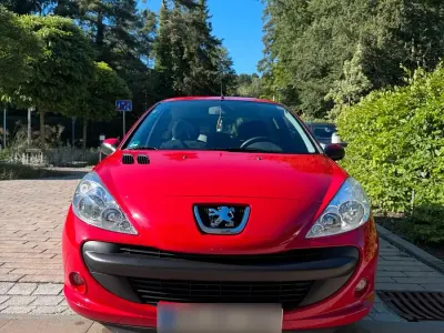 Gebraucht Peugeot 206+ 60 PS (44 kW) 2009 Rot Kleinwagen