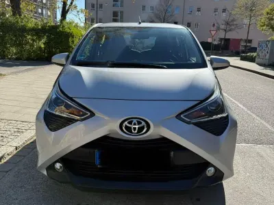 Gebraucht Toyota Aygo Team 72 PS (52 kW) 2021 Silber Kleinwagen