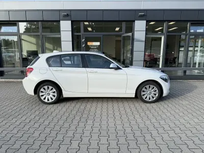 Gebraucht BMW 114 102 PS (75 kW) 2014 Weiß Kleinwagen