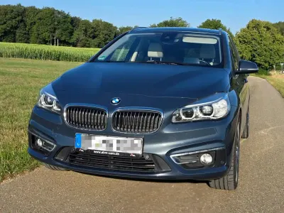 Gebraucht BMW 218 Gran Tourer Luxury Line 150 PS (110 kW) 2016 Blau Van / Kleinbus
