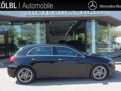 Gebraucht Mercedes A200 AMG line 163 PS (119 kW) 2025 Schwarz Limousine