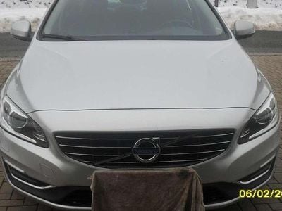 Gebraucht Volvo S60 Summum 152 PS (111 kW) 2017 Silber Limousine