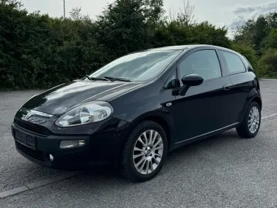 Gebraucht Fiat Punto 105 PS (77 kW) 2011 Schwarz Kleinwagen