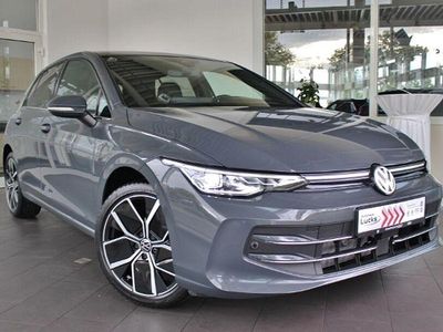 Gebraucht VW Golf VIII Edition 150 PS (110 kW) 2024 Grau (delfingrau metallic / schwarz uni (dachfarbe)) Kleinwagen